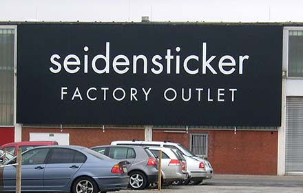 Außenwerbung Firmenschild